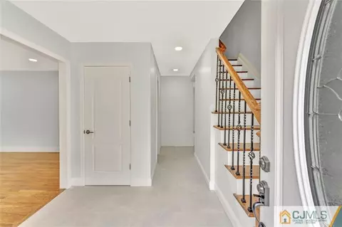 18 Dellview Dr, Edison, NJ 08820 photo 5