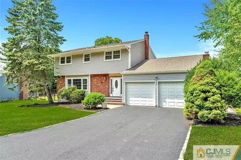 18 Dellview Dr, Edison, NJ 08820 photo 4