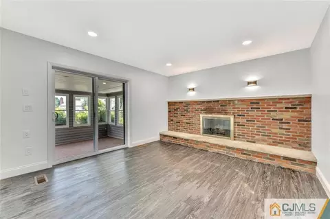 18 Dellview Dr, Edison, NJ 08820 photo 13