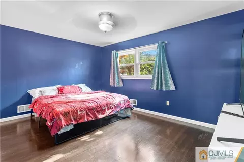 32 Jonathan Dr, Edison, NJ 08820 photo 18