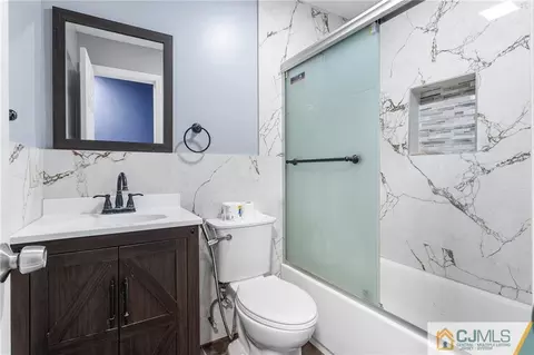 32 Jonathan Dr, Edison, NJ 08820 photo 22