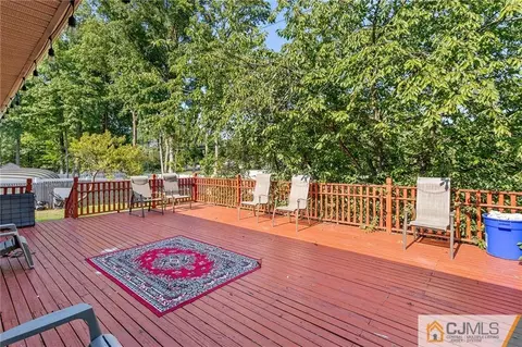 32 Jonathan Dr, Edison, NJ 08820 photo 32