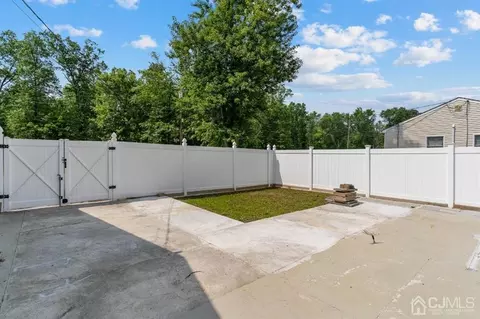 118 Cap Ln, Middlesex, NJ 08846 photo 21