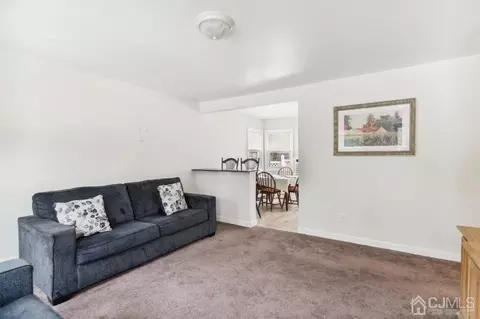 118 Cap Ln, Middlesex, NJ 08846 photo 7