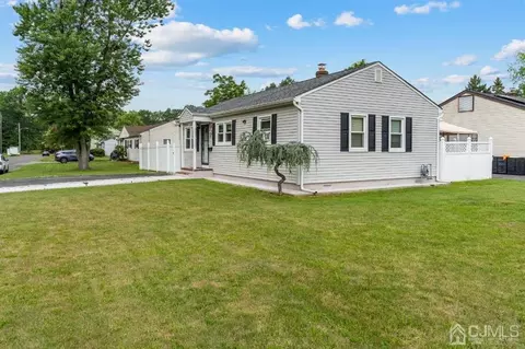 118 Cap Ln, Middlesex, NJ 08846 photo 4