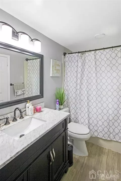 17 Starlit Dr, Middlesex, NJ 08846 photo 8