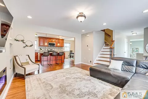 144 Sewaren Ave, Sewaren, NJ 07077 photo 5