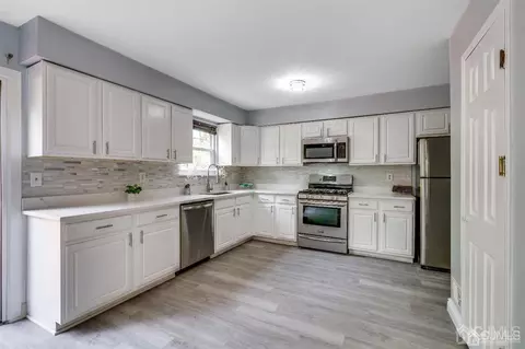 111 Pendleton Pl, Old Bridge, NJ 08857 photo 7