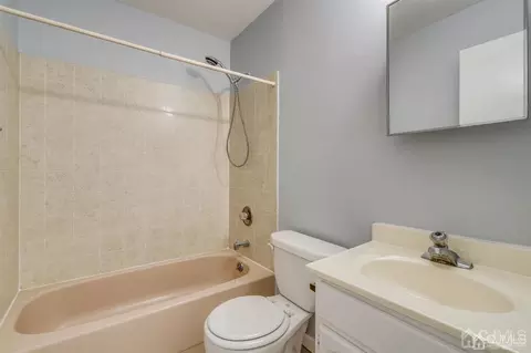 111 Pendleton Pl, Old Bridge, NJ 08857 photo 22