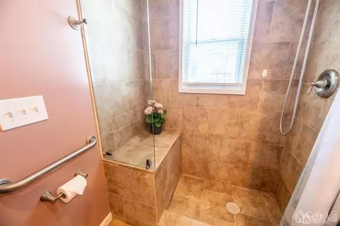 5 Pelham Ave, Edison, NJ 08817 photo 22