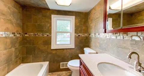 54 Morgan Dr, Edison, NJ 08817 photo 9