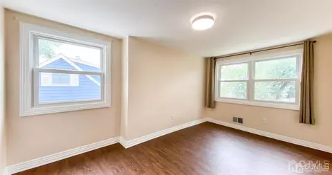 54 Morgan Dr, Edison, NJ 08817 photo 10