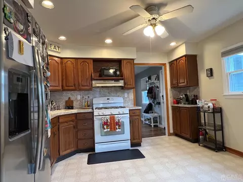 4 Crescent Rd, Edison, NJ 08817 photo 10