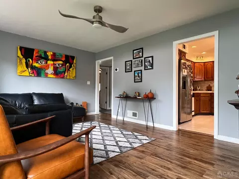 4 Crescent Rd, Edison, NJ 08817 photo 5