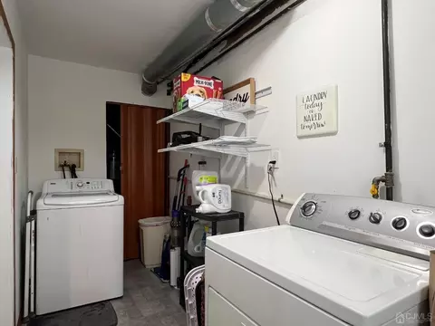 4 Crescent Rd, Edison, NJ 08817 photo 19
