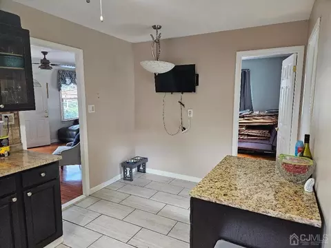 2 Anne St, Middlesex, NJ 08846 photo 11