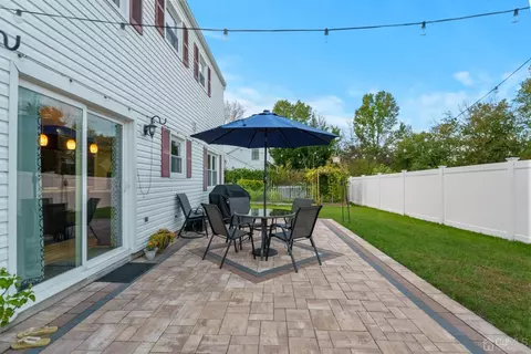 2 Thatcher Ct, Edison, NJ 08820 photo 10
