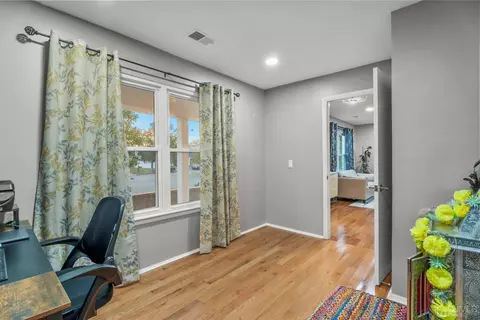 2 Thatcher Ct, Edison, NJ 08820 photo 17