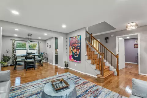 2 Thatcher Ct, Edison, NJ 08820 photo 13