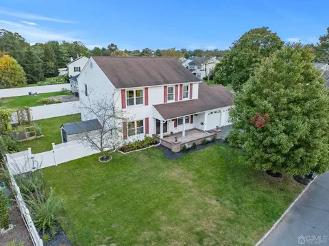 2 Thatcher Ct, Edison, NJ 08820 photo 3