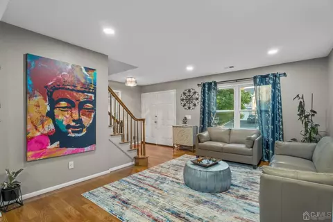 2 Thatcher Ct, Edison, NJ 08820 photo 12