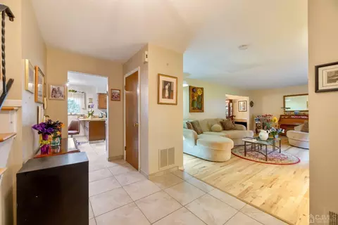 8 Meredith Rd, Edison, NJ 08817 photo 5