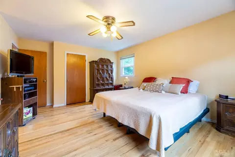 8 Meredith Rd, Edison, NJ 08817 photo 19