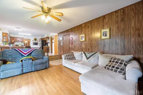 8 Meredith Rd, Edison, NJ 08817 photo 16