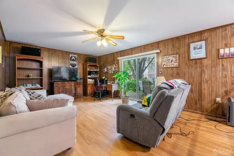 8 Meredith Rd, Edison, NJ 08817 photo 15