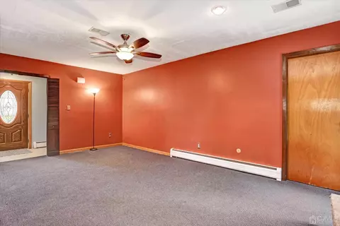 5 Weiss Dr, Middlesex, NJ 08846 photo 15