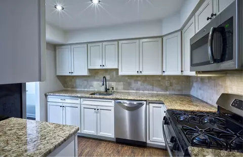 30 Matthew Dr, Ewing, NJ 08628 photo 7
