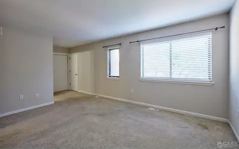 30 Matthew Dr, Ewing, NJ 08628 photo 17