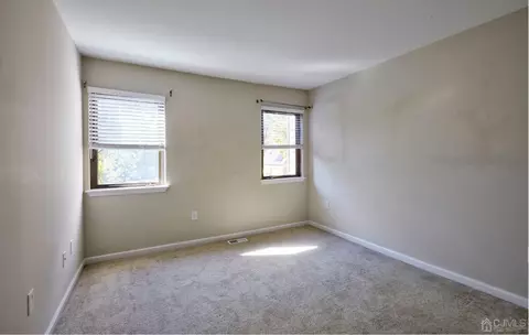 30 Matthew Dr, Ewing, NJ 08628 photo 21