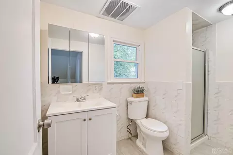 99 Old Post Rd, Edison, NJ 08817 photo 28
