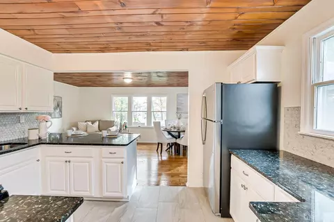 99 Old Post Rd, Edison, NJ 08817 photo 9