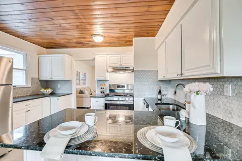 99 Old Post Rd, Edison, NJ 08817 photo 13