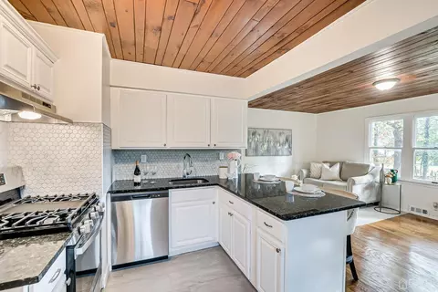 99 Old Post Rd, Edison, NJ 08817 photo 10