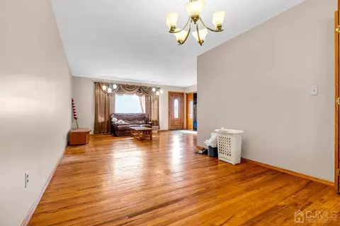 13 Eardley Rd, Edison, NJ 08817 photo 9