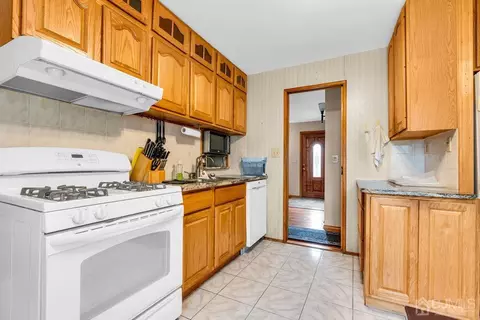 13 Eardley Rd, Edison, NJ 08817 photo 7