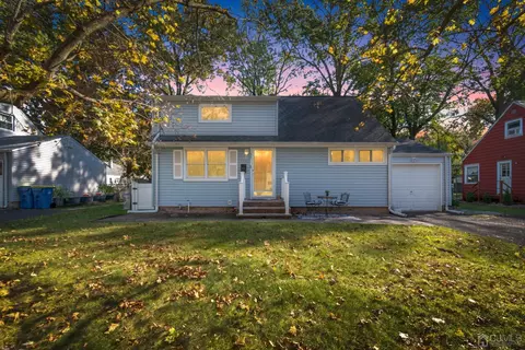 455 Warfield Rd, North Plainfield, NJ 07063 photo 1