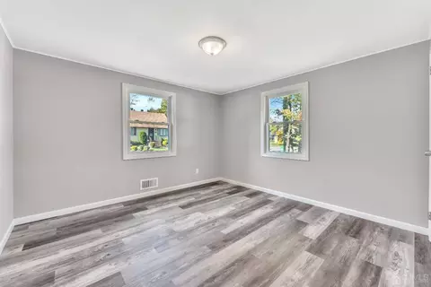 193 Old Rd, Sewaren, NJ 07077 photo 16