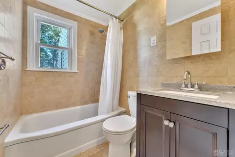 193 Old Rd, Sewaren, NJ 07077 photo 11