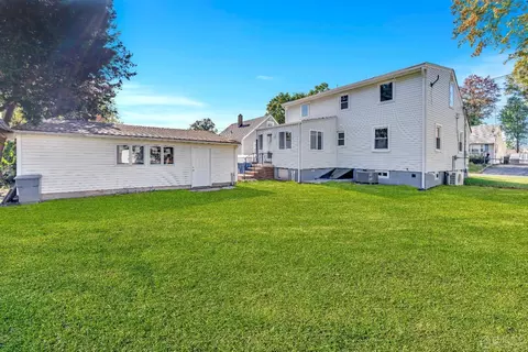 193 Old Rd, Sewaren, NJ 07077 photo 25