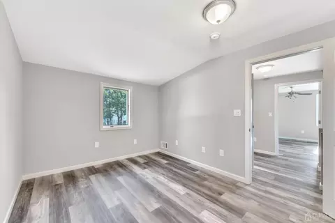 193 Old Rd, Sewaren, NJ 07077 photo 21