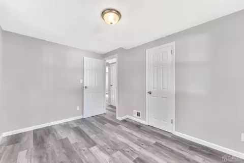 193 Old Rd, Sewaren, NJ 07077 photo 19