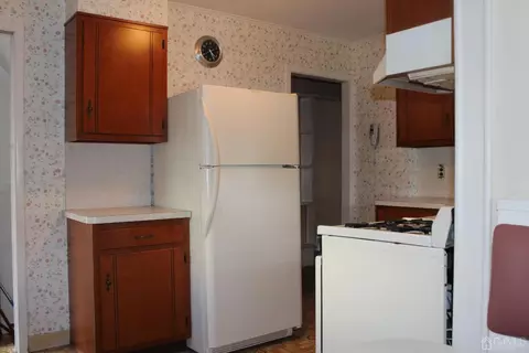 23 Albert Dr, Sayreville, NJ 08859 photo 8