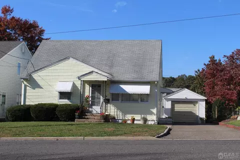 23 Albert Dr, Sayreville, NJ 08859 photo 1