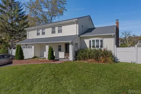 101 Calvert Ave E, Edison, NJ 08820 photo 2