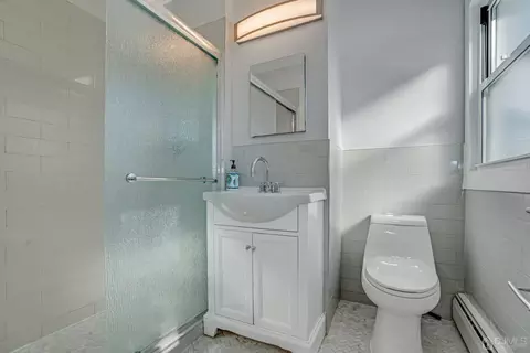 101 Calvert Ave E, Edison, NJ 08820 photo 21