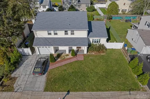 101 Calvert Ave E, Edison, NJ 08820 photo 4